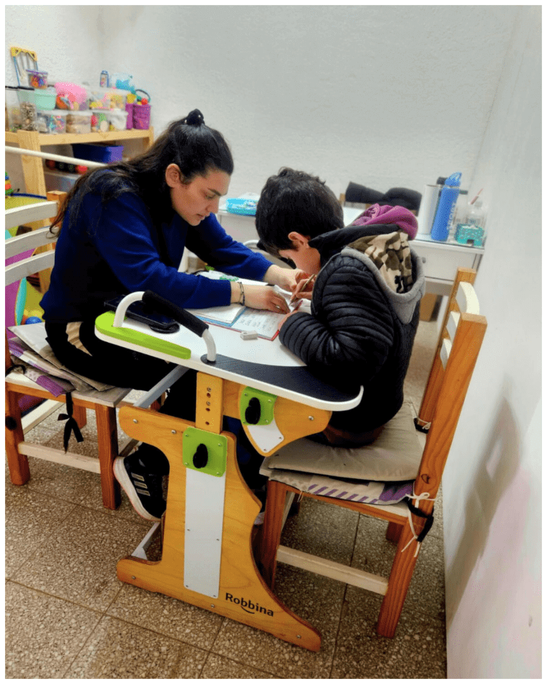 Actividad de juego y aprendizaje sobre Mesa Robbina.